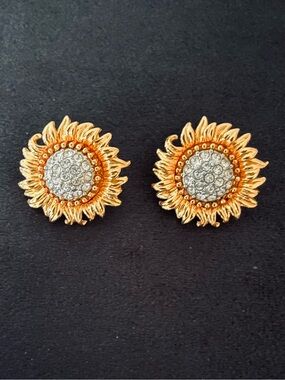 #188 Joan Rivers Gold-tone Sunflower Clip-on Earrings
